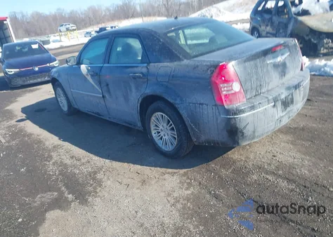 2008 Chrysler 300 Touring z USA, uszkodzony, nr VIN 2C3KA53G38H100620